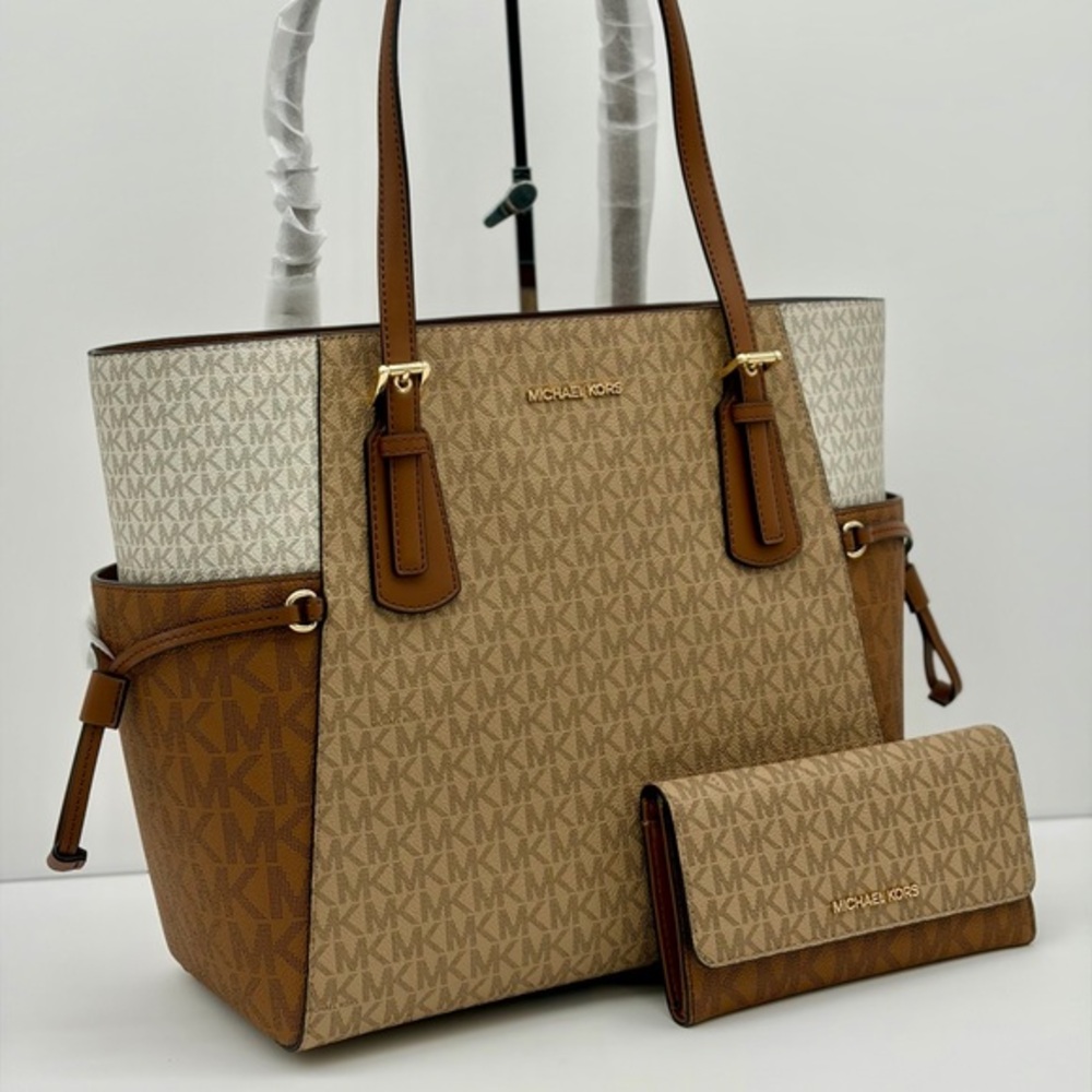 Michael Kors Voyager Color Block Tote and Wallet Set